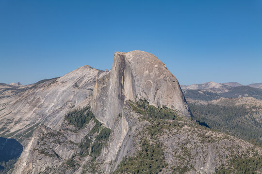 Batholith. Half Dome Granodiorite (Cretaceous). Glacier Point, Yosemite National Park, California. Sierra Nevada. Erosion and weathering - Powered by Adobe
