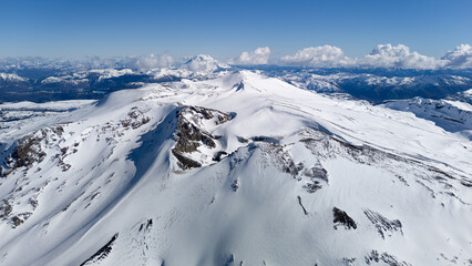 Obraz premium Aerial view of the Copahue volcano in Neuquén, Argentina.