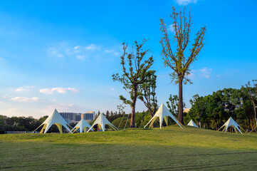 tent in the park © youm