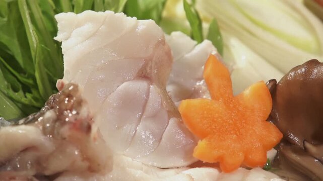 「幻の魚・クエの鍋料理」和歌山県日高町・白浜町 Phantom Fish Hot Pot: Longtooth Grouper Nabe Cuisine &mdash; Hidaka Town & Shirahama Town, Wakayama Prefecture