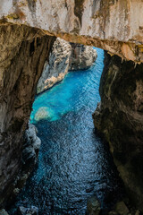 Grotta del Turco is so called, as in the ninth century the ships of the Saracens took refuge in the crevices of this strategic promontory, to attack ships in transit and plunder them.