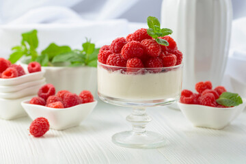 Mascarpone cream with fresh raspberries.