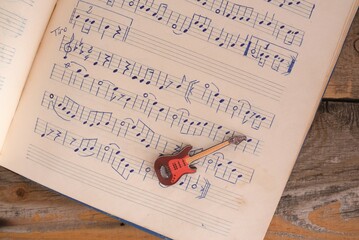 old letter and ink pen