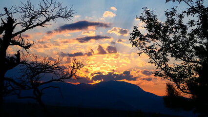 Sonnenuntergang über dem Naturpark Türkensturz