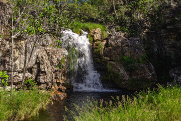 Obraz premium Cachoeira na cidade Cavalcante, Estado de Goiás, Brasil, região da chapada dos veadeiros