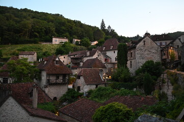 &agrave; v&eacute;lo autour de St Cirq Lapopie