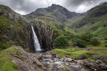 Fototapeta premium Waterfall at Snowdonia National Park
