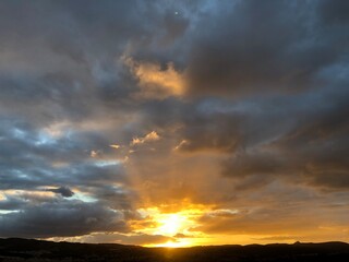 Obraz premium dramatic sky at sunset