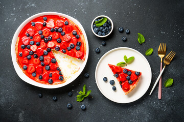 Tart with fresh berries and jelly.