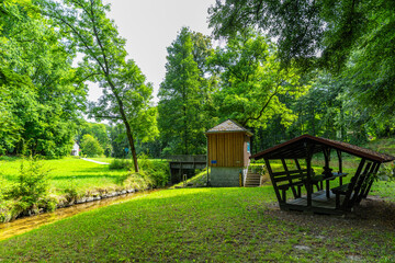 Pegelhäuschen Reichenau vom Rastplatz aus