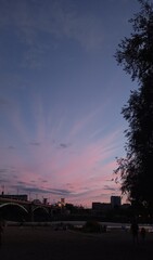 Zachód słońca na plaży nad rzeką © Joanna G.