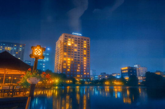 A small restaurant corner in Ho Chi Minh City at night