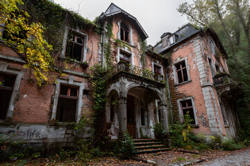 Abandoned and forgotten manor house