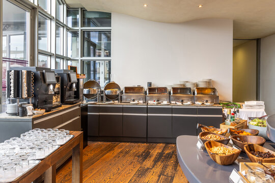 Buffet-style breakfast served in a hotel dining area