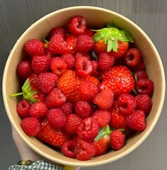 fresh strawberries in a bowl