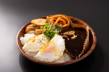 デミグラスハンバーグ　ロコモコ弁当