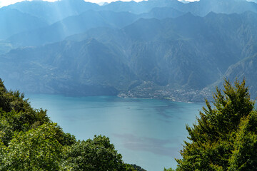 Jezioro Garda  © wedrownik52