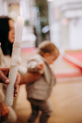 Chrzest święty, zbliżenie na świece