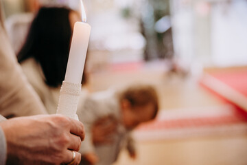 Chrzest święty, zbliżenie na świece