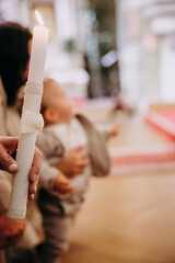 Chrzest święty, zbliżenie na świece