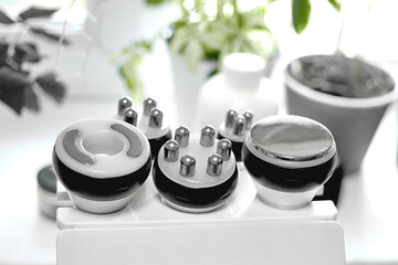 Body shaping and skin tightening device