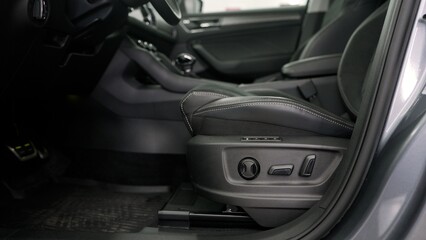 Modern car seat automatic adjustment