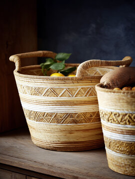  Rattan Basket with fruits 