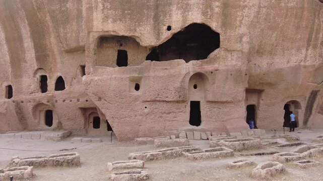 Discovering the Legacy of Ancient Dara
