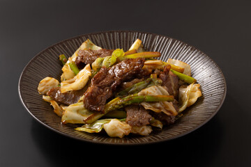 牛肉のオイスターソース炒め（キャベツ　アスパラガス）