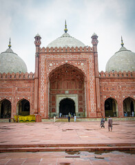 muslim mosque in lahore, pakistan
