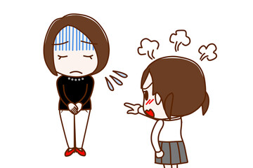 （複数）真っ青になって謝罪する女性とカンカンに怒りながら怒鳴り責める女子学生