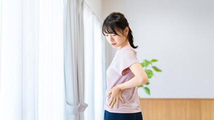 ボディラインを気にする女性