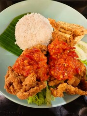 nasi ayam geprek, geprek chicken rice
