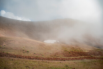 hot springs in yellowstone national park