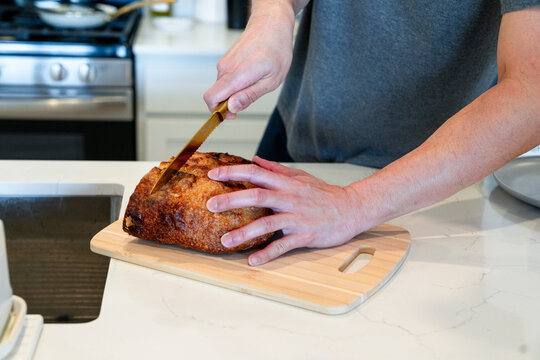 slicing bread
