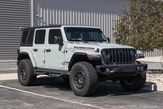 Used Jeep Wrangler Rubicon display. With pricing concerns, Jeep is buying and selling preowned cars to meet demand. MY:2023