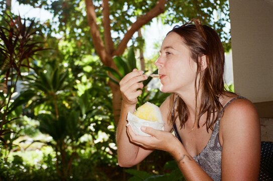 35mm eating shaved ice 