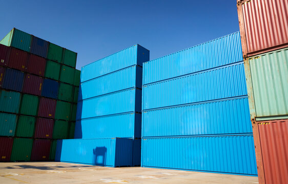 Cargo containers