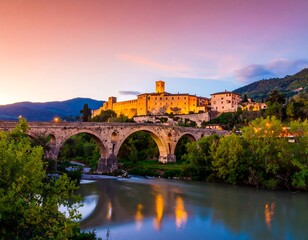 Obraz premium Historic bridge sunset scenic view