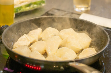 フライパンでクッキング