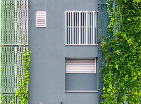 Modern Green Building Facade Metal Screens Living Wall