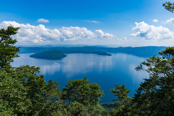 展望台から見る十和田湖