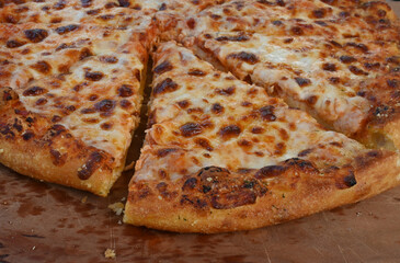 Cheese pizza with garlic crust