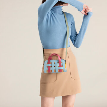 Fashionable Minimalist Outfit Featuring Crossbody Bag and Neutra