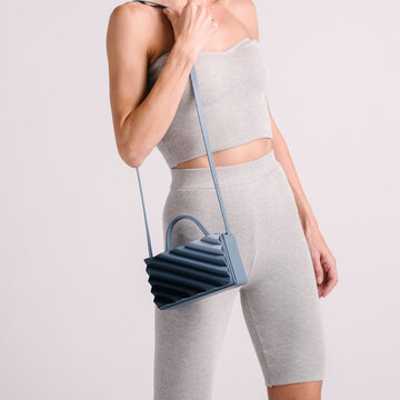 Fashionable Blue Shoulder Bag with Modern Pleated Design and Cas
