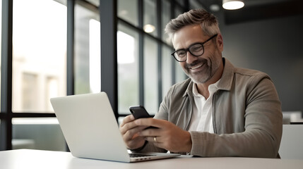 Fototapeta premium businessman working on laptop