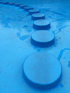 round blue blocks