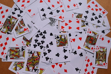 散らべたトランプ