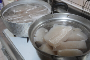 	こんにゃくを作る様子