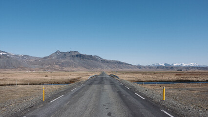 road to the mountains
